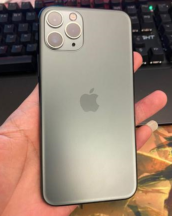 边坝苹果维修点分享iPhone 11 Pro黑屏小众故障解析 